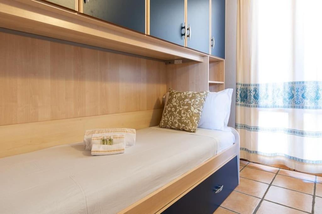 Luisa Sunny House Appartement Santa Maria Navarrese Buitenkant foto